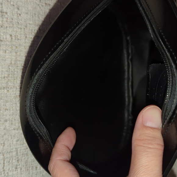 Longchamp Black Patent Round Crossbody - Picture 12 of 14